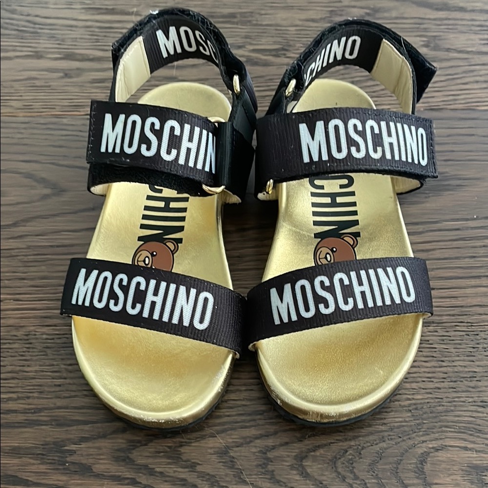 27 EUR Moschino Black and Gold Slide Sandals Luxe Design